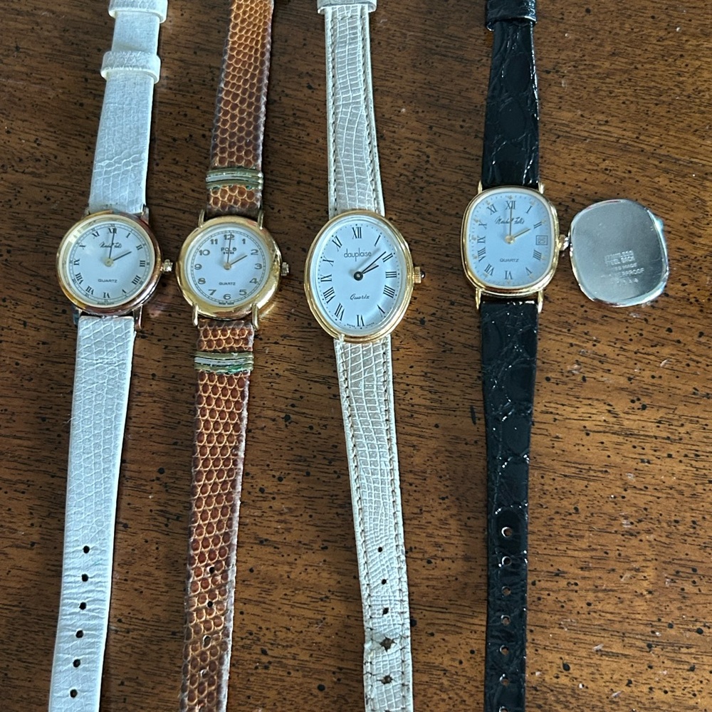 Bundle of 4 Marshal field vintage watches. - Picture 3 of 6